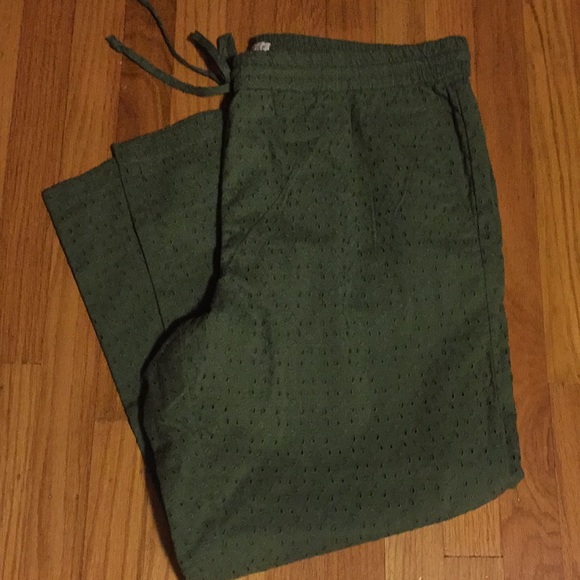 J. Crew Pants - J. Crew Mercantile Eyelet Cropped Pants